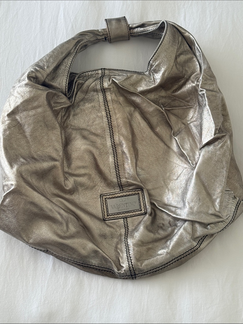 Valentino Garavani Metallic Silver Round Spiral Rosette Shoulder Bag - Picture 3 of 3